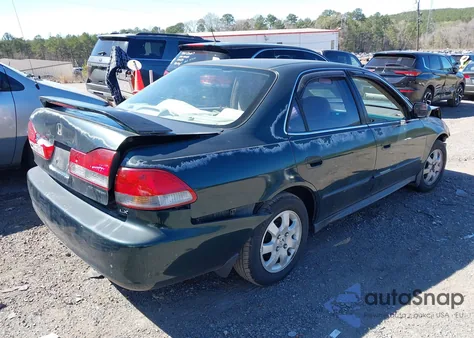 2001 Honda Accord 2.3 Lx z USA, uszkodzony, nr VIN 1HGCG56411A034459